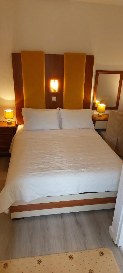 Apartments Stojanovic Улцинь Екстер'єр фото