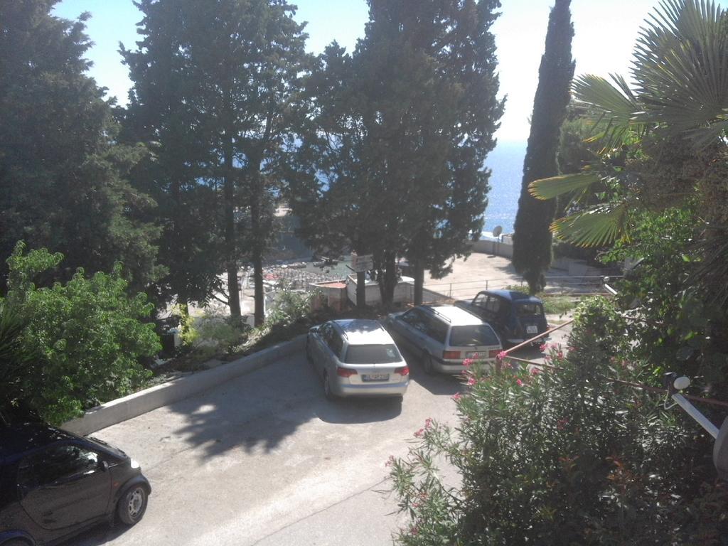 Apartments Stojanovic Улцинь Екстер'єр фото