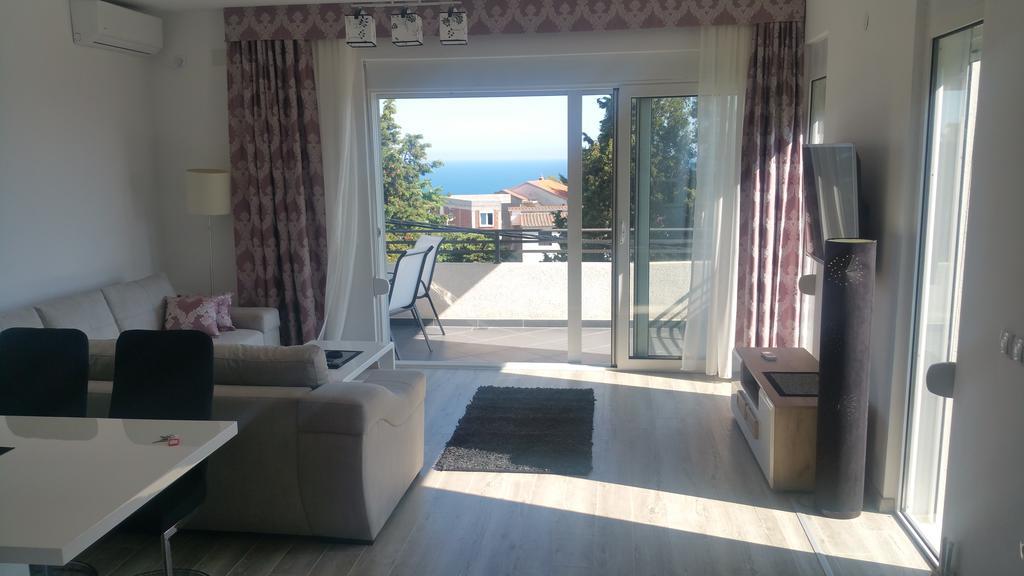 Apartments Stojanovic Улцинь Екстер'єр фото