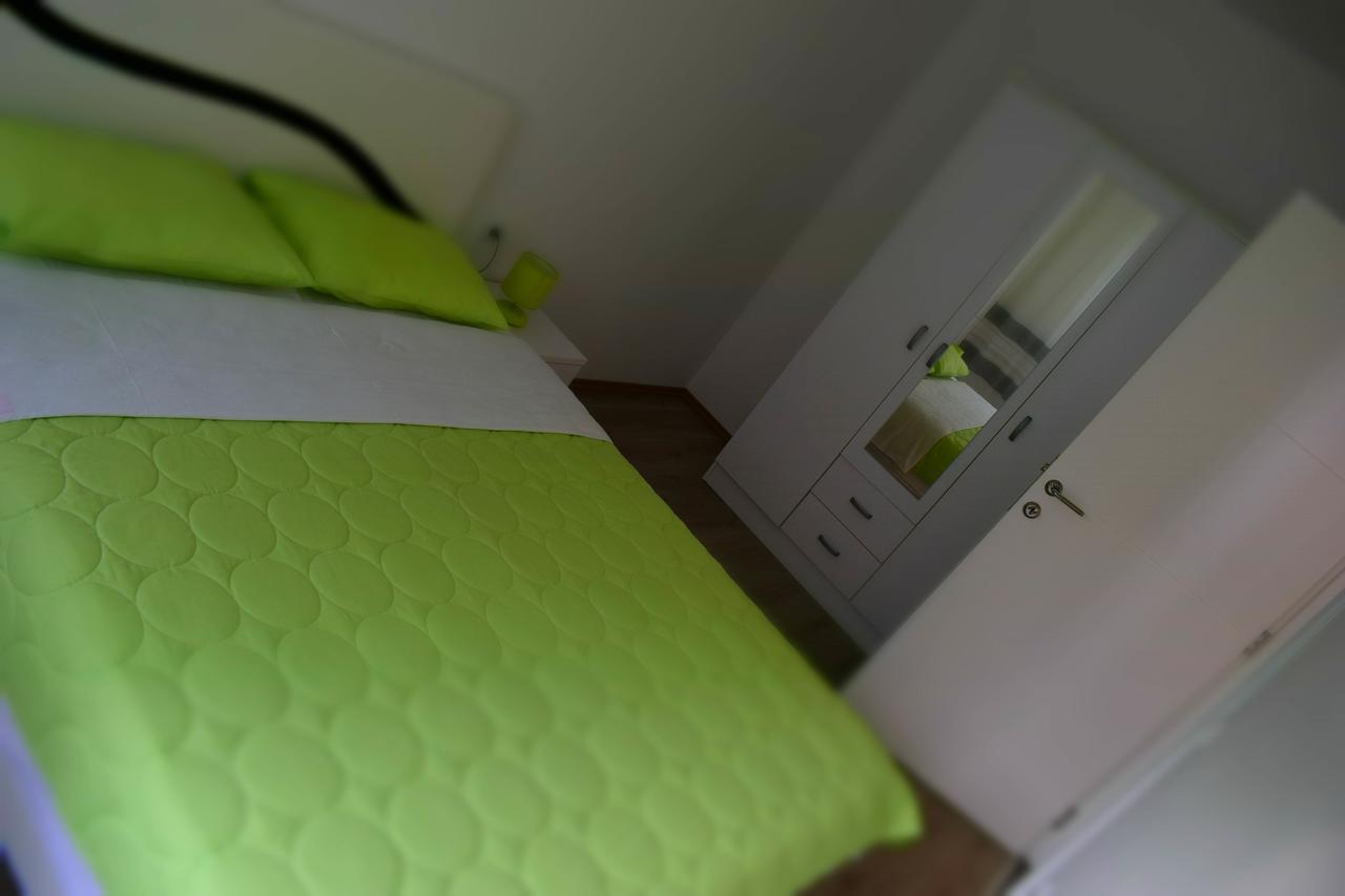 Apartments Stojanovic Улцинь Екстер'єр фото