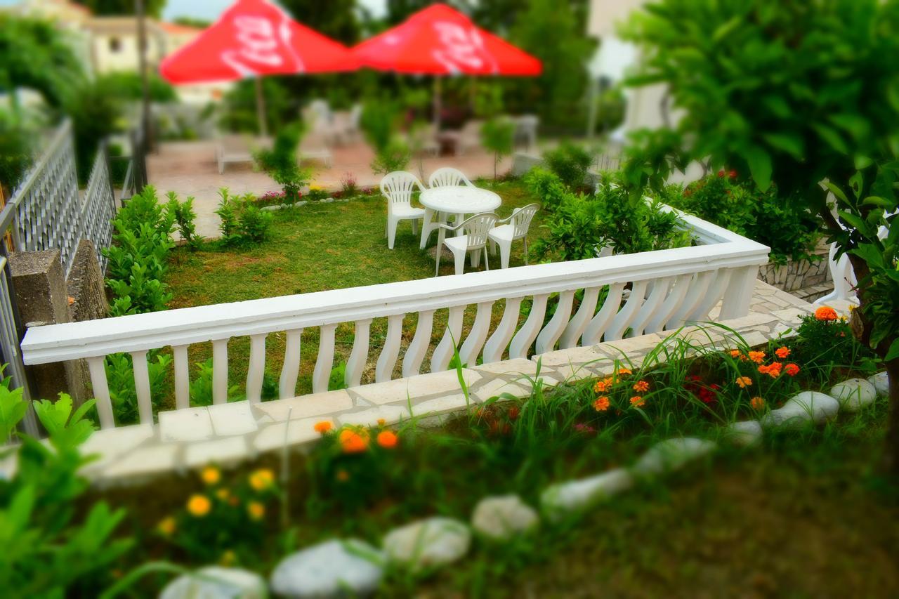 Apartments Stojanovic Улцинь Екстер'єр фото